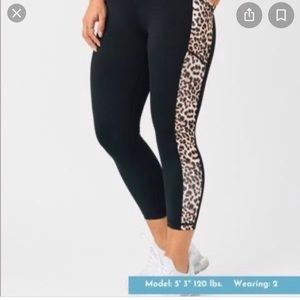 Zyia leopard stripe brilliant Capri NWT